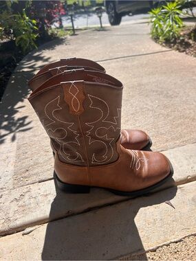 wonder nation Brown Two-Tone Cowboy Boots